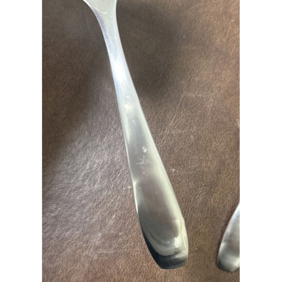 Oneida STAFFORD Satin Stainless 18/10 Slotted Serving Spoon, Sugar, Butter EUC - Picture 4 of 16